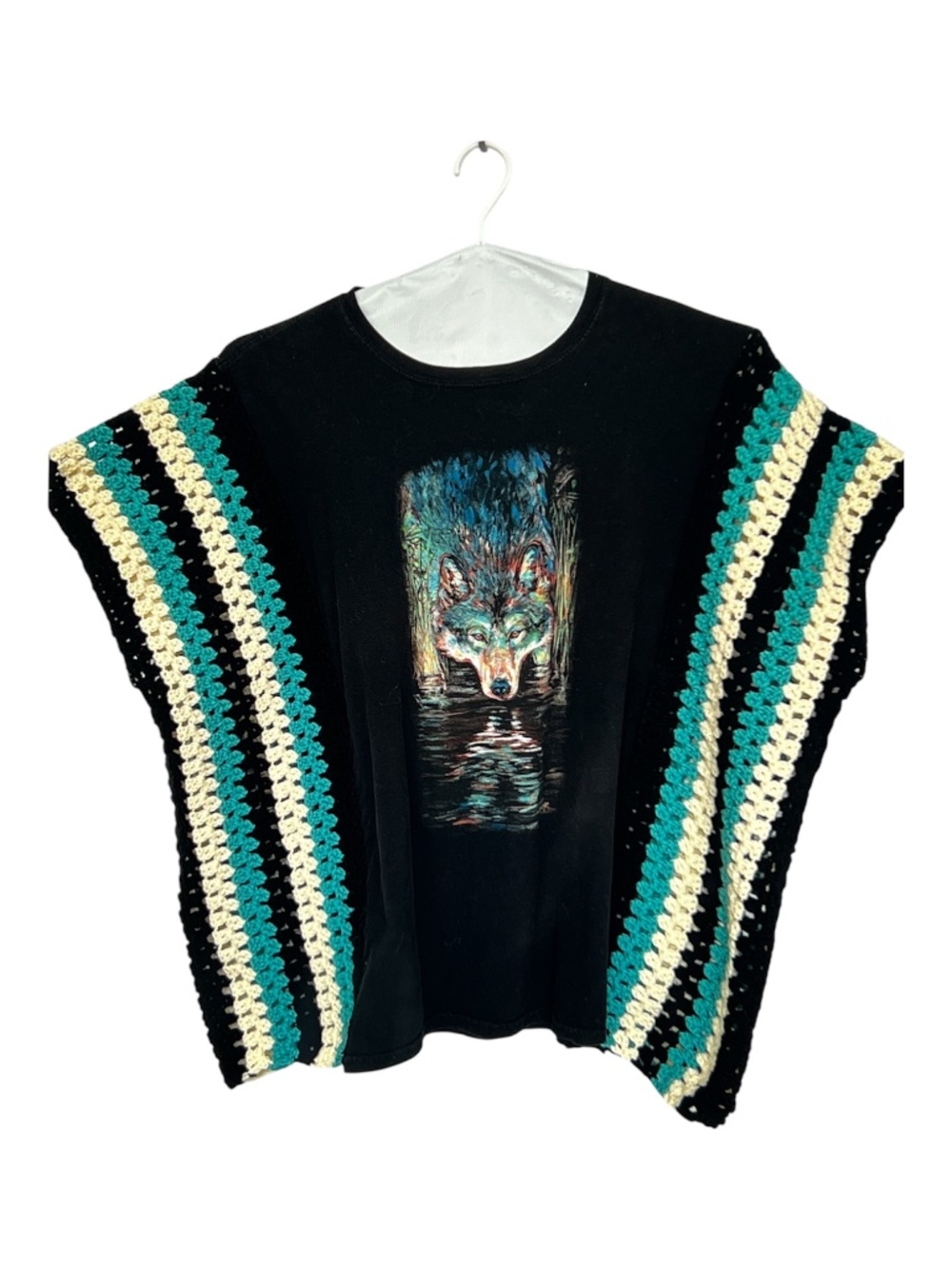 T-shirt Upcycle Crochet Sides Sweater Top Black Green Wolf Size XL